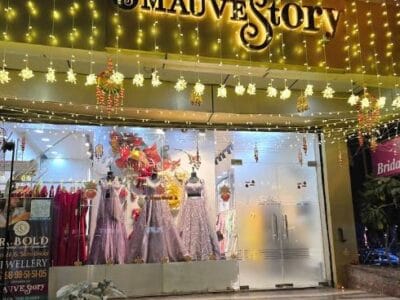 Mauve Story Pitam Pura